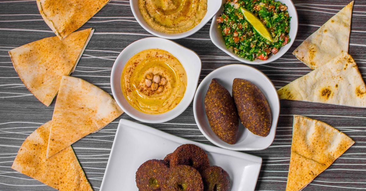Cuisine libanaise food truck — falafel et mezze
